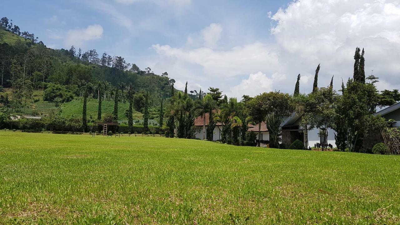 New Mountain Springs Hotel & Resort Lembang Exterior photo
